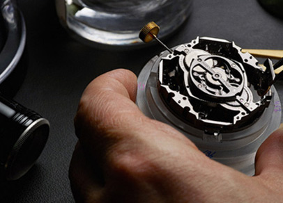 格拉苏蒂手表如何更换电池（电池更换）